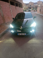 voitures-renault-clio-5-2023-rs-line-oran-algerie