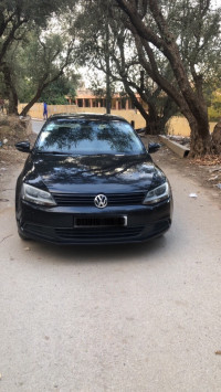 voitures-volkswagen-jetta-2015-trendline-mansourah-tlemcen-algerie