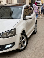 voitures-volkswagen-polo-2013-life-bou-ismail-tipaza-algerie