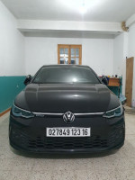 voitures-volkswagen-golf-8-2023-gtd-bouira-algerie