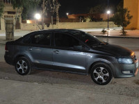 voitures-volkswagen-polo-sedan-2014-naama-algerie