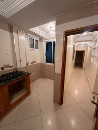 appartement-location-f2-alger-dar-el-beida-algerie