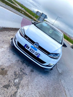 voitures-volkswagen-golf-7-2013-constantine-algerie