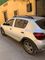 voitures-dacia-sandero-2017-alger-centre-algerie