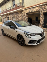 voitures-renault-clio-5-2023-rs-line-oran-algerie