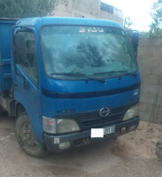 camion-hino-611-2011-tlemcen-algerie