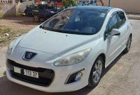 moyenne-berline-peugeot-308-2013-sportium-mostaganem-algerie