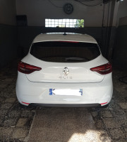 voitures-renault-clio-5-boite-2021-bussness-kouba-alger-algerie