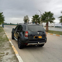 voitures-dacia-duster-2016-facelift-laureate-annaba-algerie