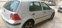 voitures-volkswagen-golf-4-1998-msila-algerie