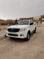 voitures-toyota-hilux-2015-laghouat-algerie