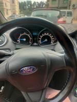 citadine-ford-fiesta-2015-trend-look-bordj-el-bahri-alger-algerie