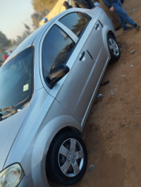 voitures-chevrolet-aveo-5-portes-2010-oued-rhiou-relizane-algerie