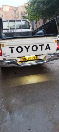 سيارات-toyota-hilux-2005-الرحوية-تيارت-الجزائر