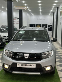 voitures-dacia-sandero-2023-stepway-techroad-mazouna-relizane-algerie