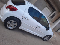 voitures-peugeot-207-2011-sportium-staoueli-alger-algerie