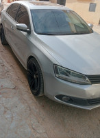 voitures-volkswagen-jetta-2014-mansourah-tlemcen-algerie