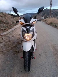 motos-et-scooters-sr-sim-2019-bordj-ghedir-bou-arreridj-algerie