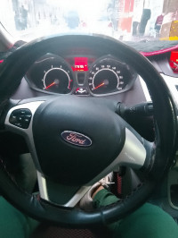 voitures-ford-fiesta-2011-city-setif-algerie