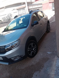 voitures-dacia-sandero-2023-ouenza-tebessa-algerie