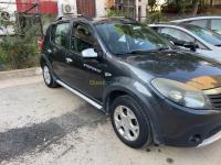 voitures-dacia-sttepway-sandero-2012-algerie