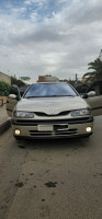 voitures-renault-laguna-1-2000-bir-el-djir-oran-algerie