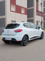 voitures-renault-clio-4-2015-limited-2-es-senia-oran-algerie