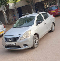 berline-nissan-sunny-2013-chlef-algerie