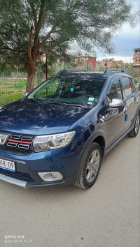 voitures-dacia-sandero-2018-stepway-restylee-chiffa-blida-algerie