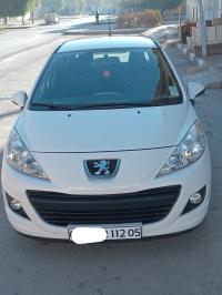 voitures-peugeot-207-2012-fennec-batna-algerie