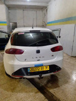 moyenne-berline-seat-leon-2011-khemis-el-khechna-boumerdes-algerie