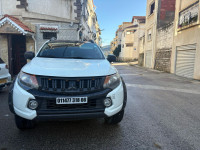 voitures-mitsubishi-l200-2018-doube-cabine-evolution-bejaia-algerie