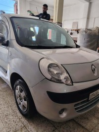 سيارات-renault-kangoo-2008-عزابة-سكيكدة-الجزائر