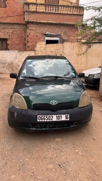سيارات-toyota-yaris-2005-بئر-توتة-الجزائر