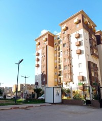 شقة-كراء-5-غرف-الجزائر-الرغاية