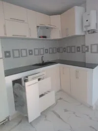 Fabrication de cuisine équipée. dressing. Et chambre d'enfant 