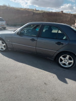 voitures-mercedes-classe-c-1999-220-exclusive-baraki-alger-algerie