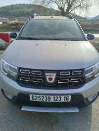 voitures-dacia-sandero-2023-stepway-cherchell-tipaza-algerie