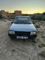 voitures-peugeot-205-1993-junior-hammam-dhalaa-msila-algerie