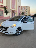 voitures-peugeot-208-2015-allure-tlemcen-algerie