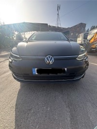 سيارات-volkswagen-golf-8-2023-move-حسين-داي-الجزائر
