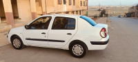 voitures-renault-clio-classique-2006-ksar-boukhari-medea-algerie