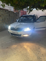 voitures-skoda-yeti-2015-elegance-beni-ksila-bejaia-algerie