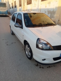 voitures-renault-clio-campus-2013-oum-drou-chlef-algerie