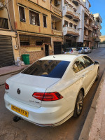 voitures-volkswagen-passat-2017-r-line-dar-el-beida-alger-algerie