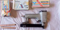 Agrafeuse pneumatique (MEK 80) Maestri Roma 