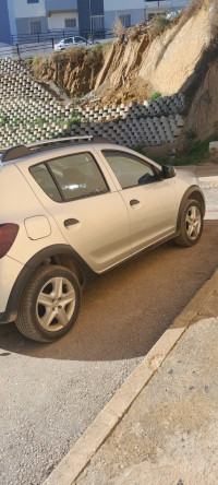 voitures-dacia-sandero-2015-stepway-jijel-algerie