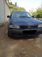 voitures-opel-astra-1996-bouinan-blida-algerie