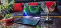 RAZER BLADE 16 - i9-13950HX - RTX 4090 - Écran Mini - Led 16" - 4k 120Hz + FHD 240Hz-SSD 2TB -32Go 