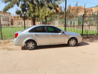 voitures-chevrolet-optra-4-portes-2012-laghouat-algerie